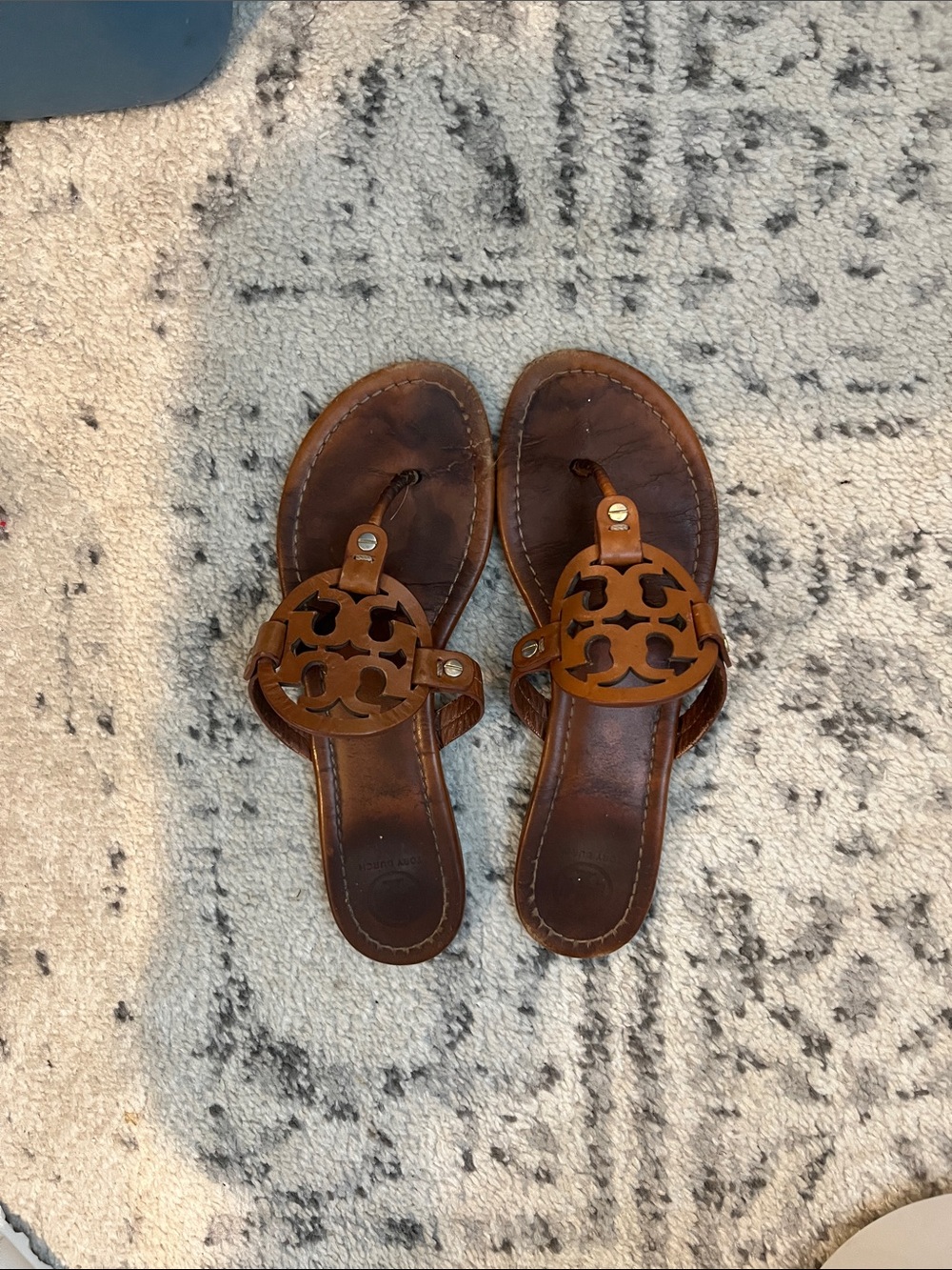 Tory Burch Tan Leather Logo Thong Sandals size 9.5